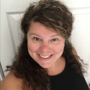 Meet your Posher, Dena